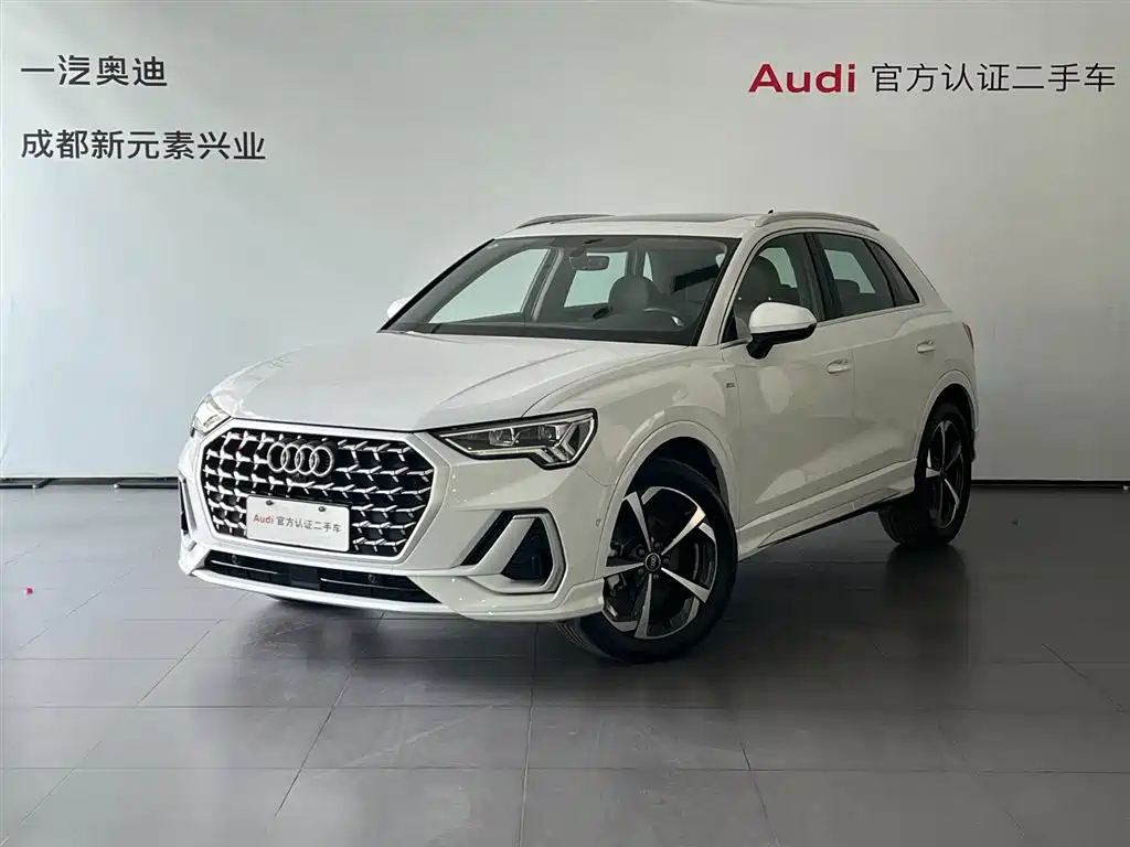 Audi Q3 2024 35 TFSI Fashion Elegance