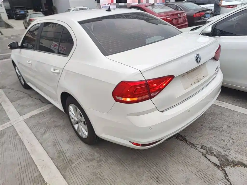 Volkswagen Lavida 2017 230TSI DSG Comfort Edition фото 5