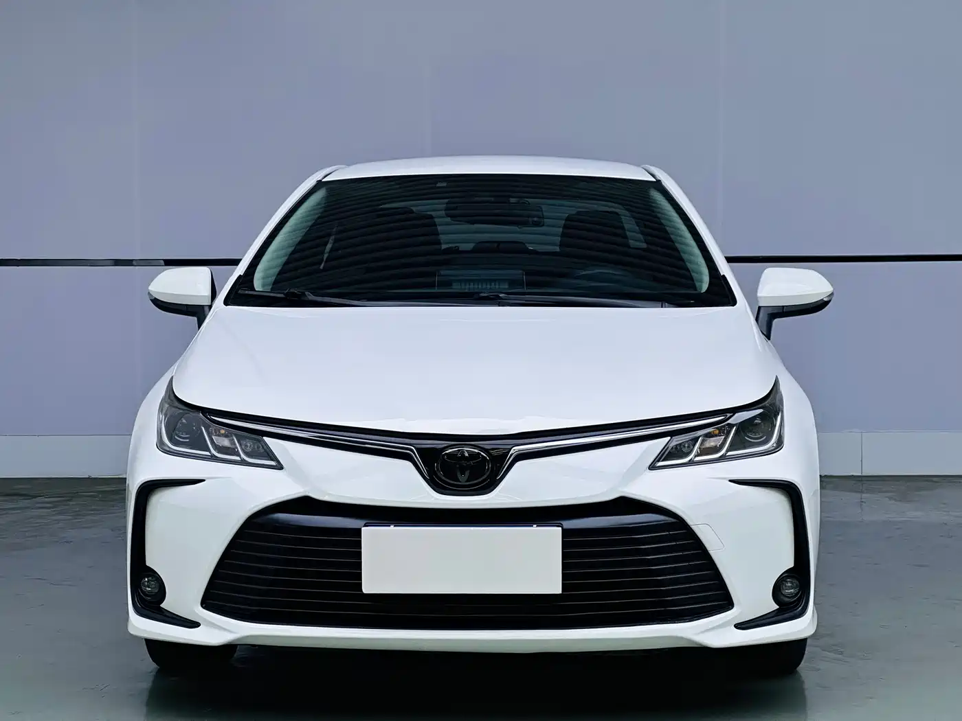 Toyota Corolla 2019 1.2T S-CVT GL Pioneer Edition фото 2