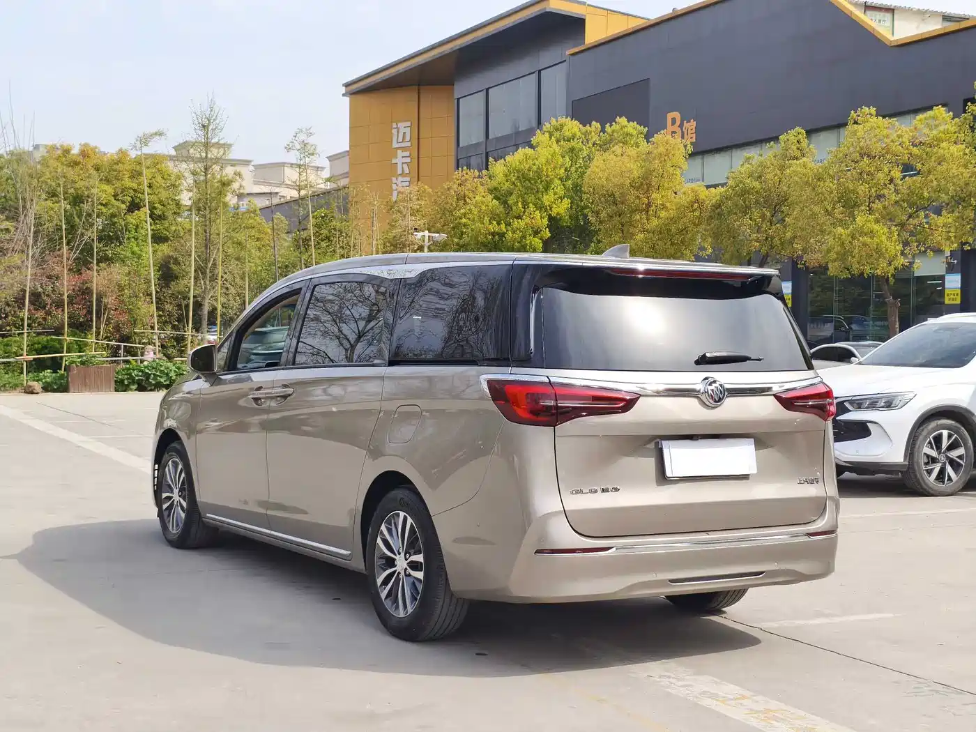 BUICK GL8