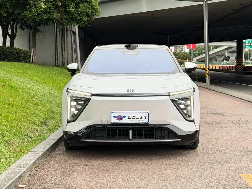 2023 HiPhi Y