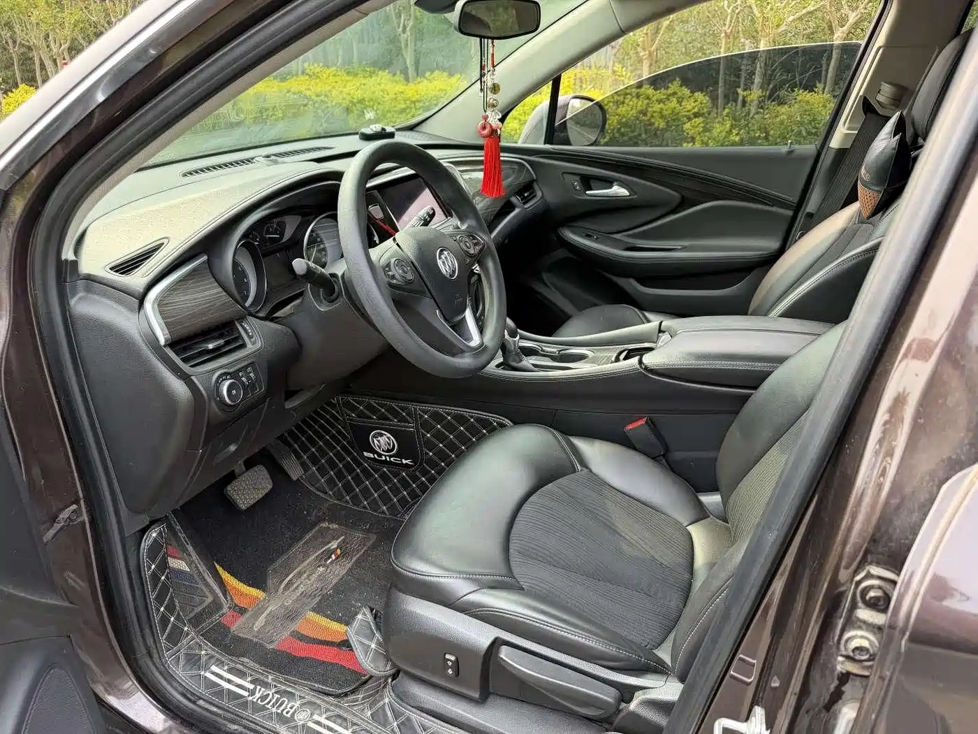 Buick Envision Plus 2020 20T FWD Leading фото 4