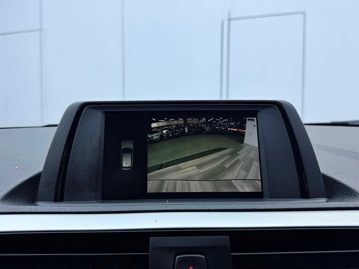 BMW 1 Series (Import) 2018 118i Leading фото 2