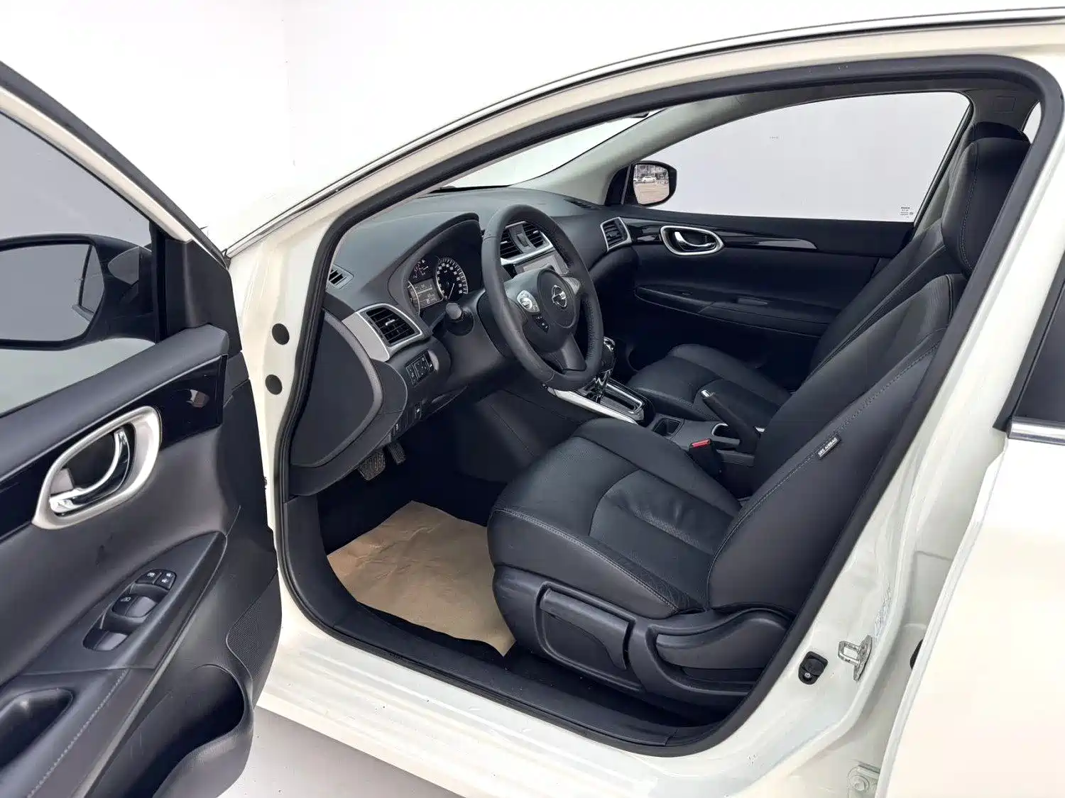 Фото 5 - Nissan Sylphy