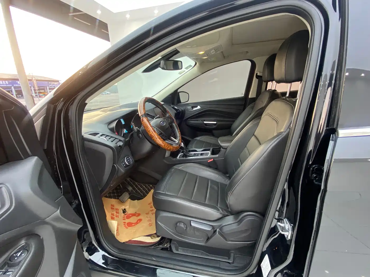 Ford Kuga 2018 2017 EcoBoost 180 2WD Tiger Leap