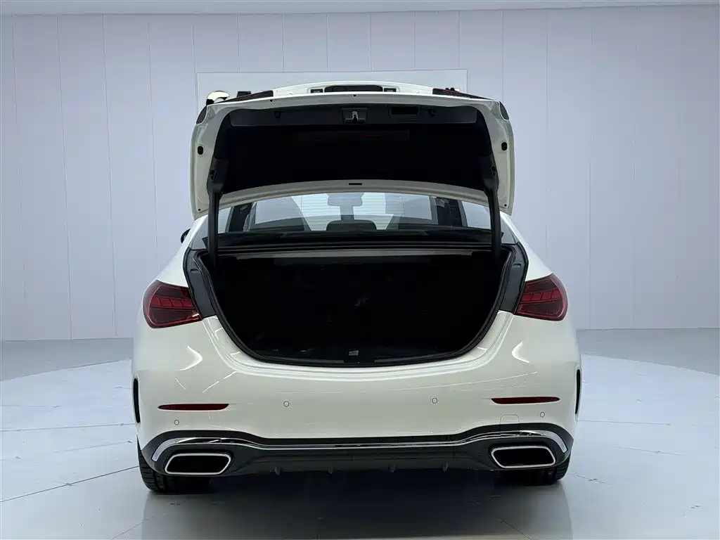 Mercedes-Benz C-Class 2025 C 260 L Sport Edition фото 5