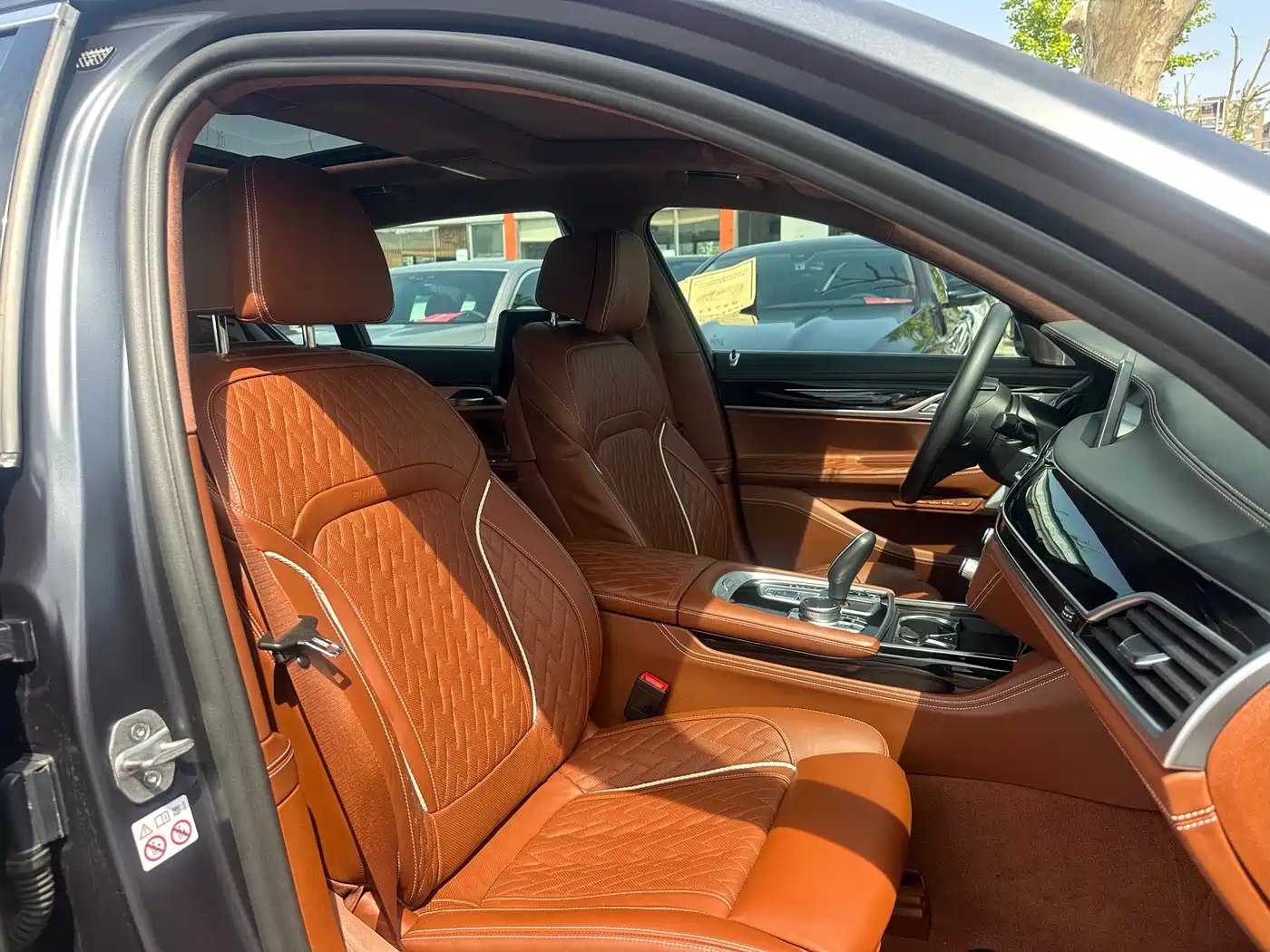 BMW 7 Series 2019 740Li xDrive Executive M Sport Package фото 14