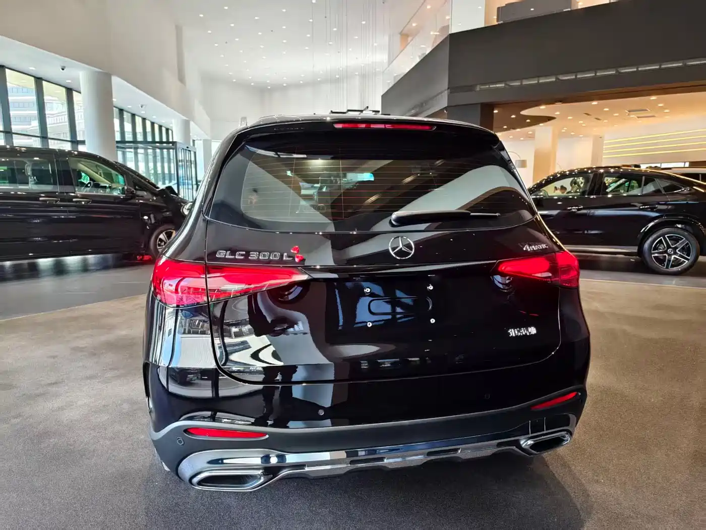 MERCEDES-BENZ GLC