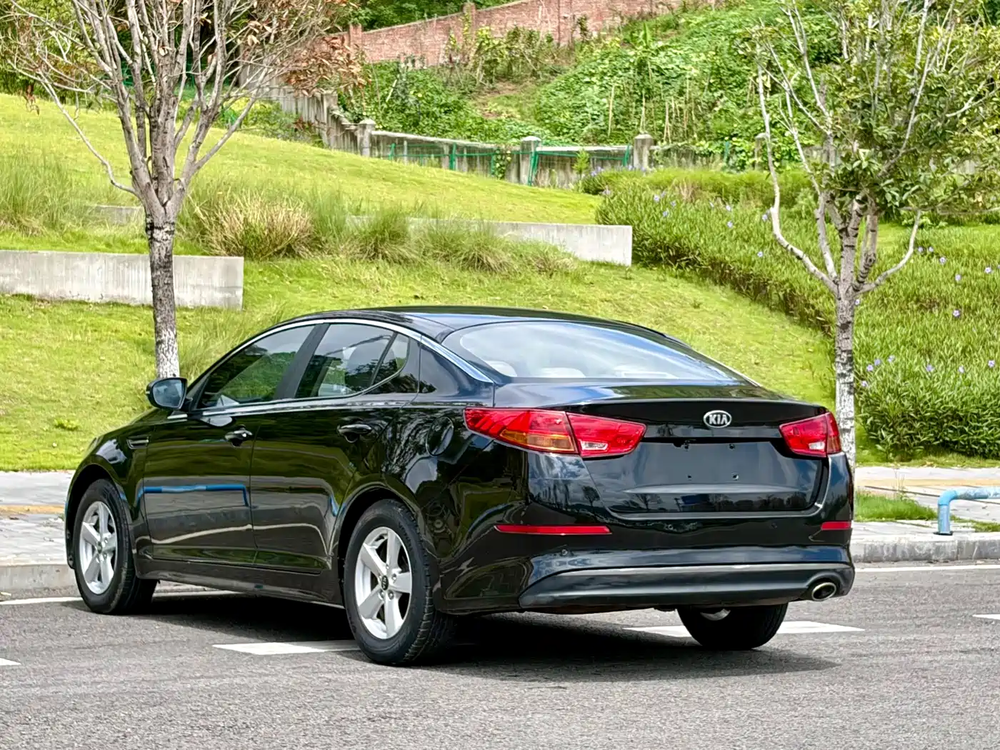 Photo 19 - Kia K5