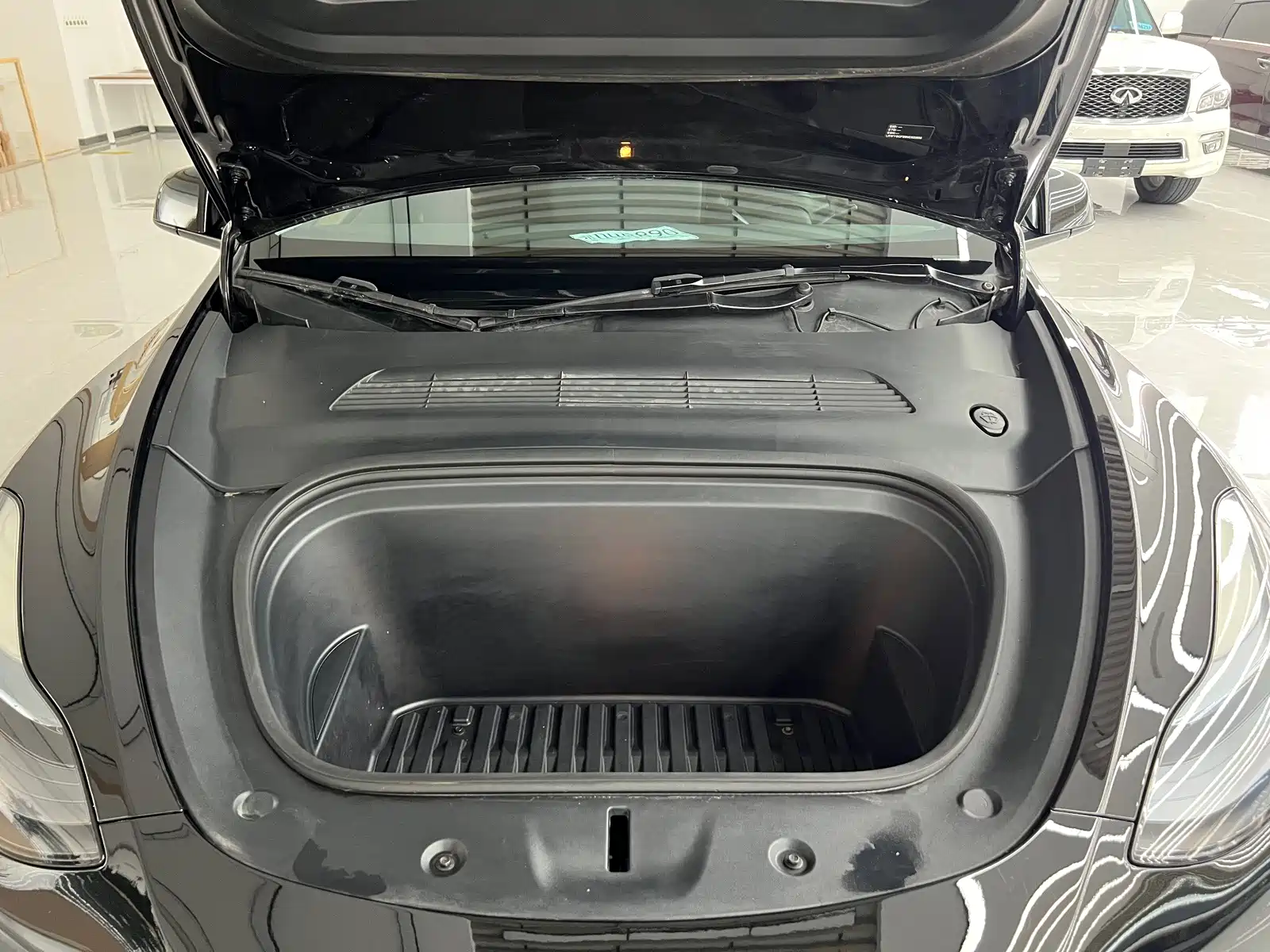 صورة 11 - Tesla Model Y