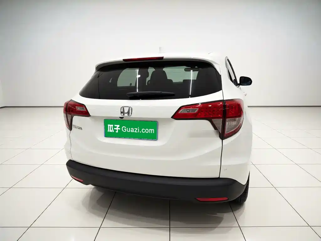 Honda Vezel 2015 2015 1.8L CVT FWD Elite