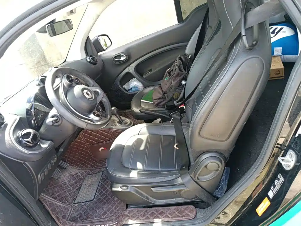 smart fortwo 2019 2019 0.9T 66kW Hardtop Pioneer Edition China VI