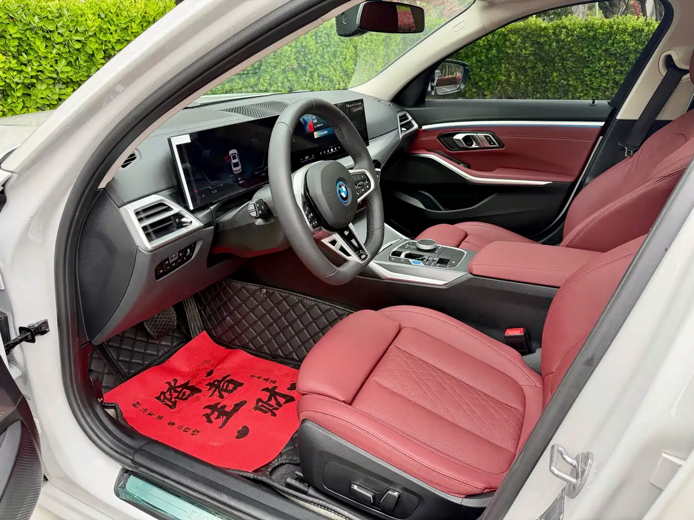 BMW i3 2025 eDrive 35 L фото 9