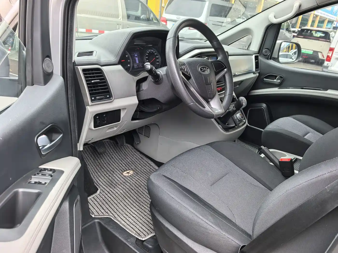JAC Refine Refine M4 2017 2016 2.0L Manual Comfort