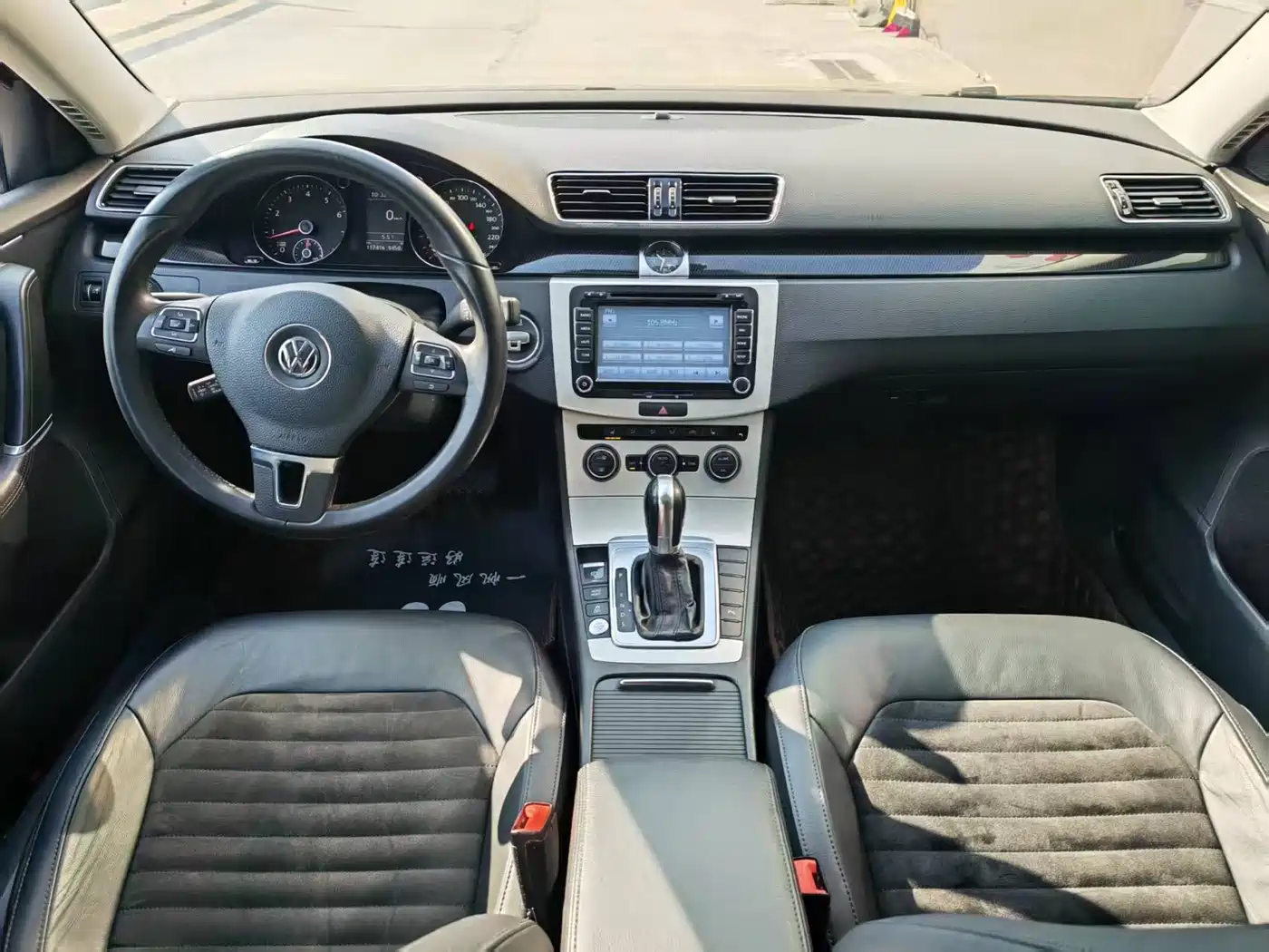 Volkswagen Magotan 2015 Facelift 2.0TSI Luxury фото 4