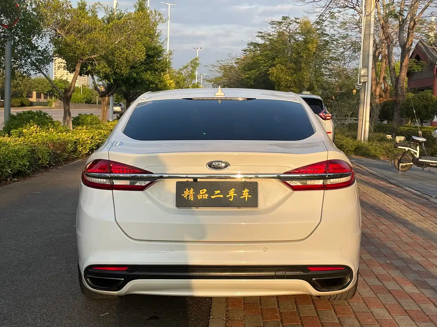 FORD MONDEO