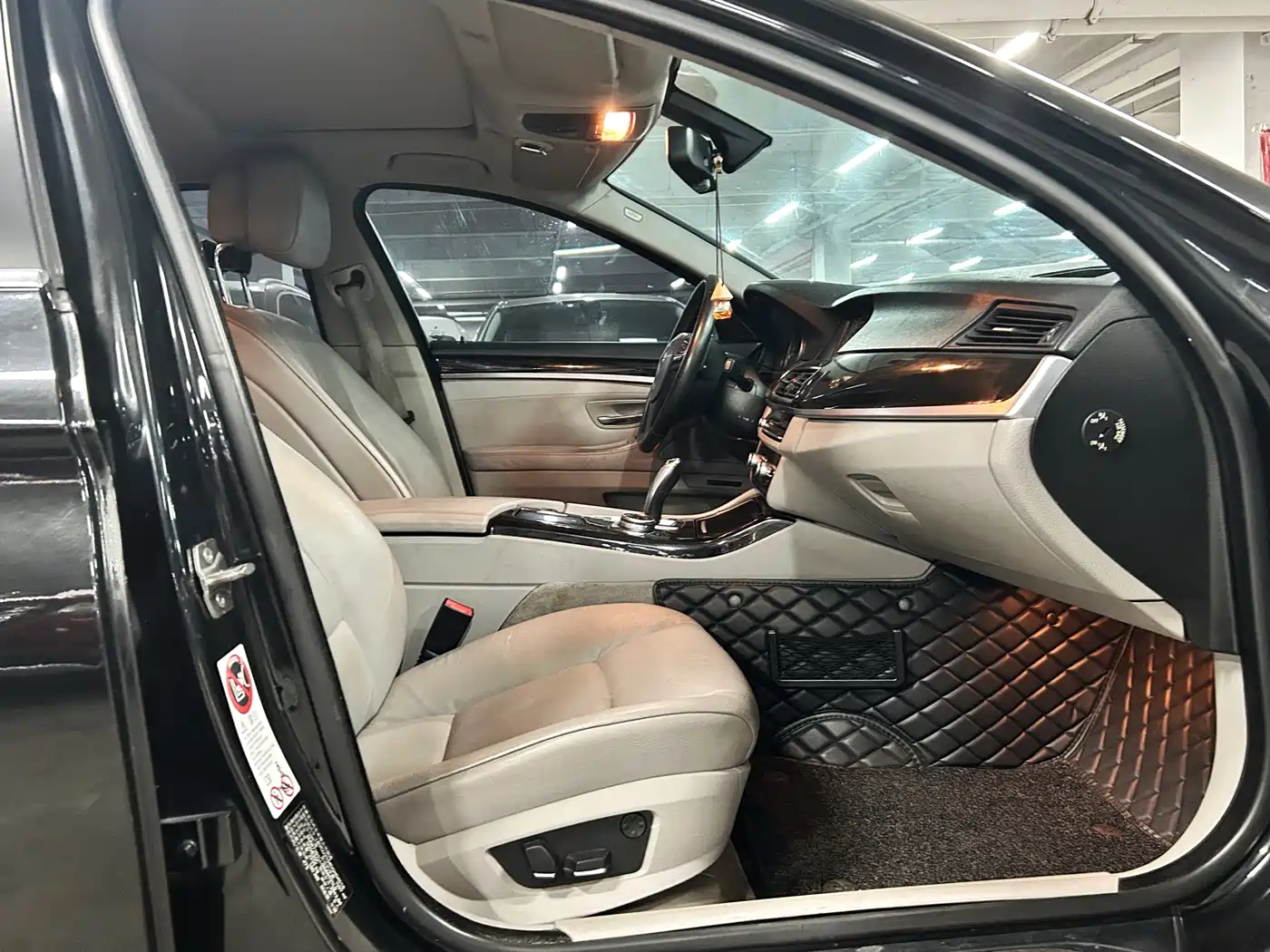 BMW 5 Series 2013 525Li Luxury фото 7