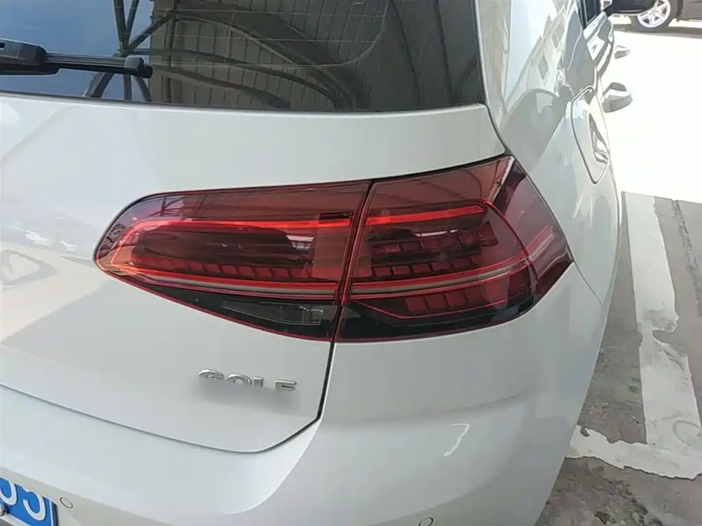 Volkswagen Golf 2019 280TSI DSG Luxury (China V) фото 8