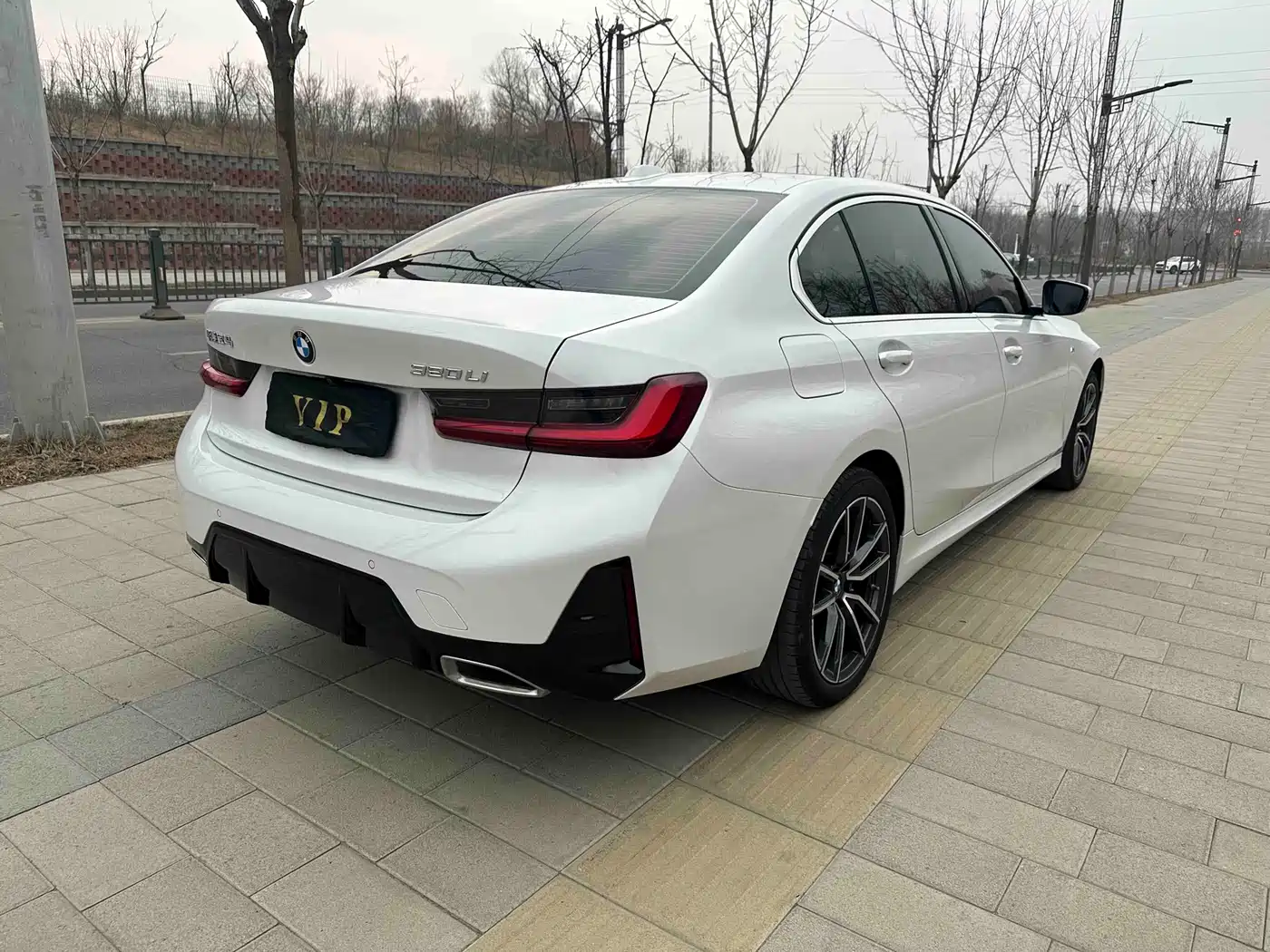BMW 3 Series 2023 320Li M Sport Package фото 9