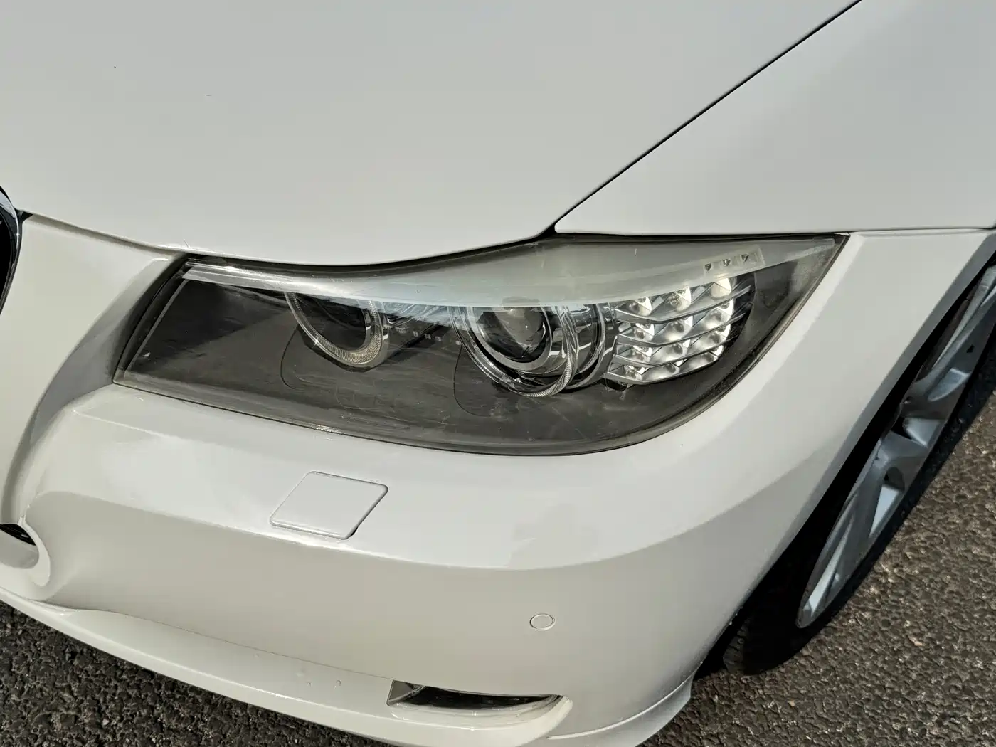 Photo 4 - BMW 3 Series
