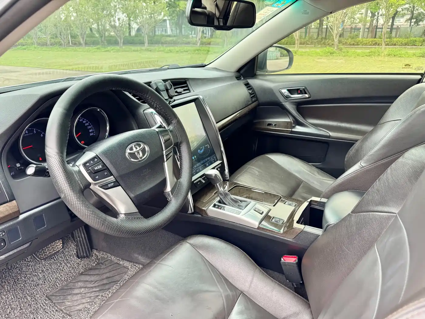 Toyota Reiz 2013 2.5V Elite Edition фото 11