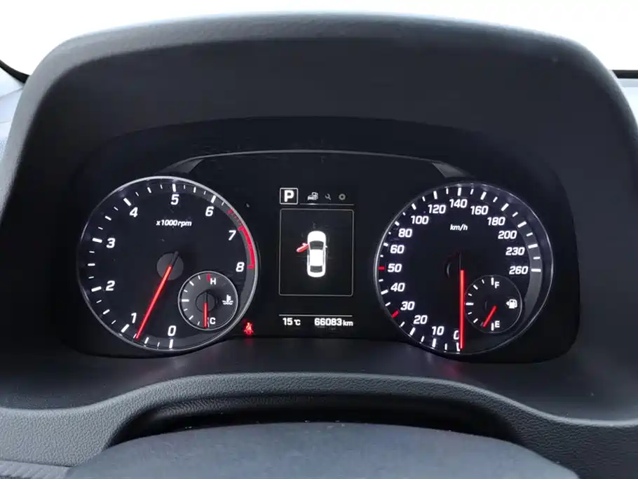 Hyundai Elantra 2018 1.4T DCT Dynamic·Vitality Model фото 14