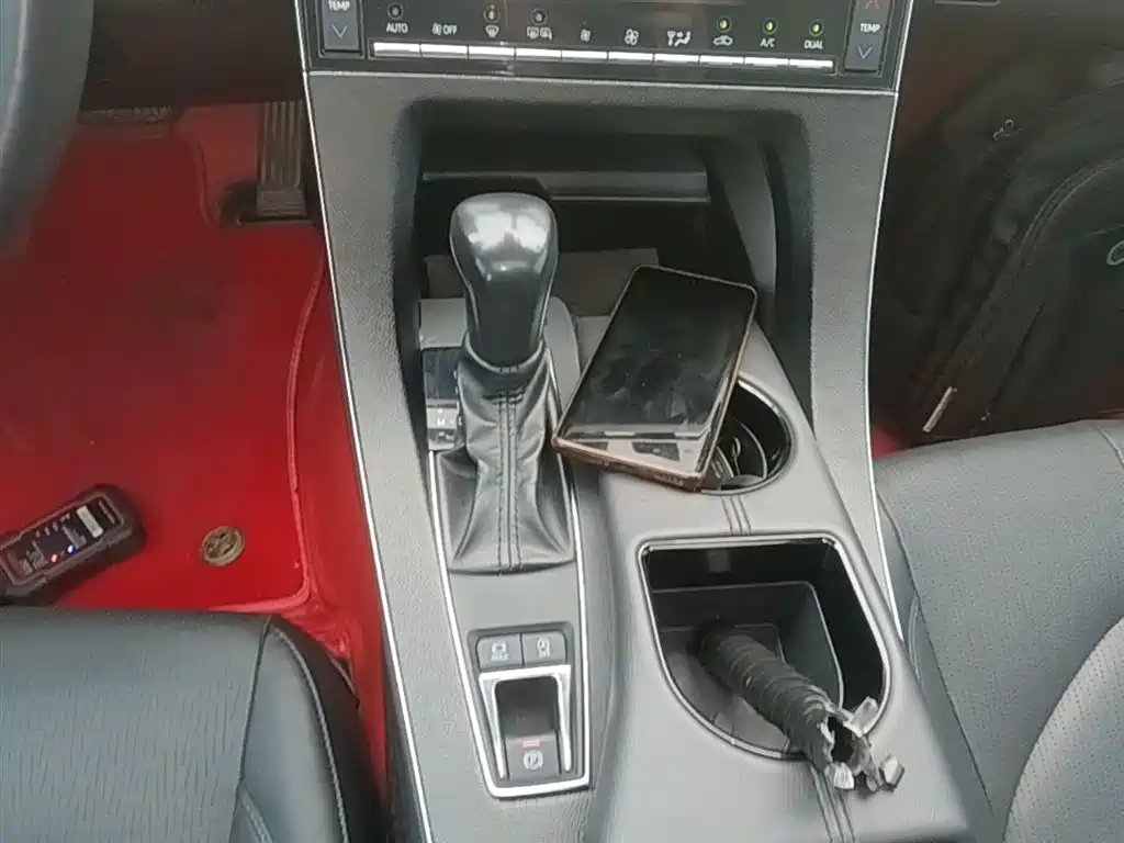 Toyota Avalon 2019 2.0L XLE Premium Edition (China VI) фото 14