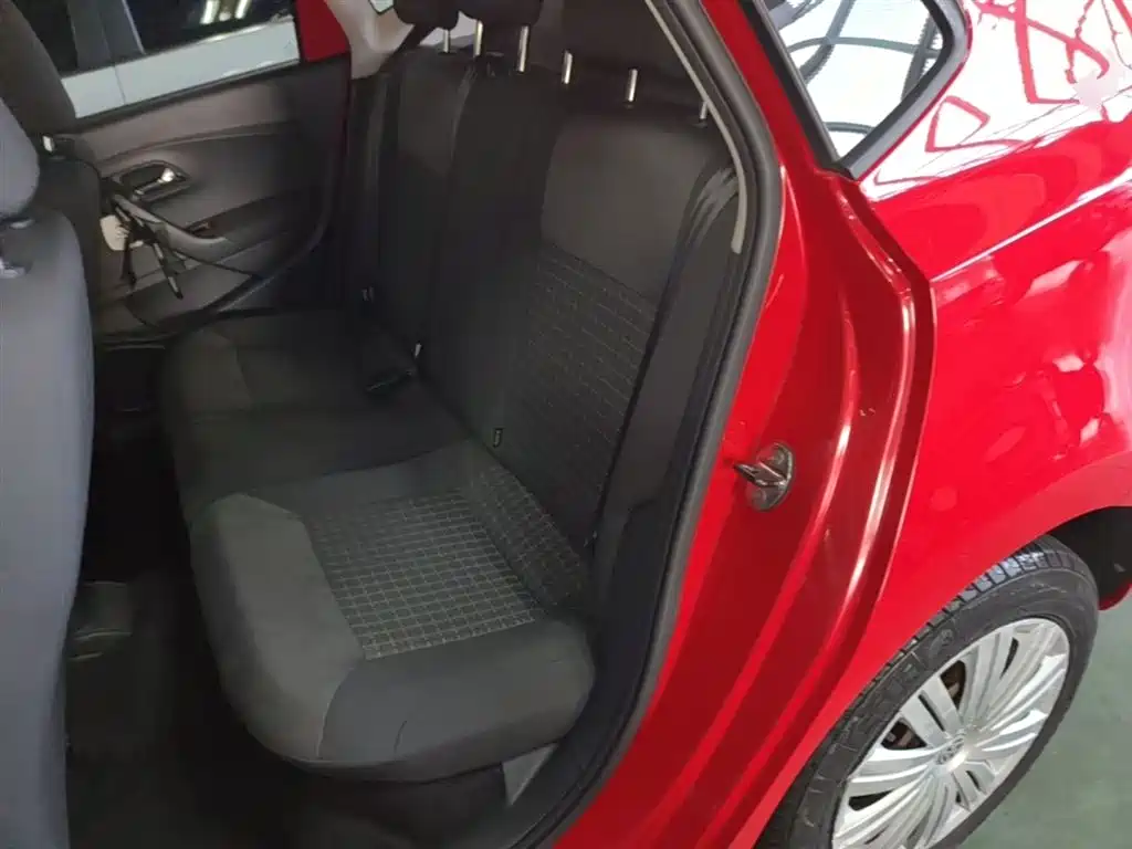 Volkswagen Polo 2016 1.6L Automatic Comfort фото 17