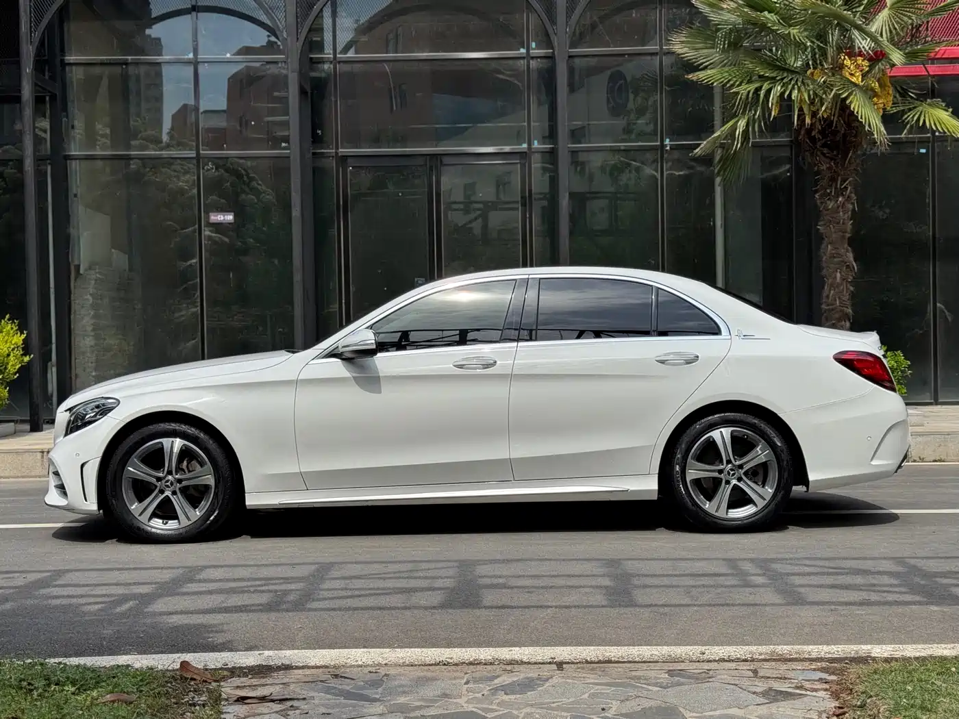Mercedes-Benz C-Class 2019 Facelift C 260 L Sport фото 27