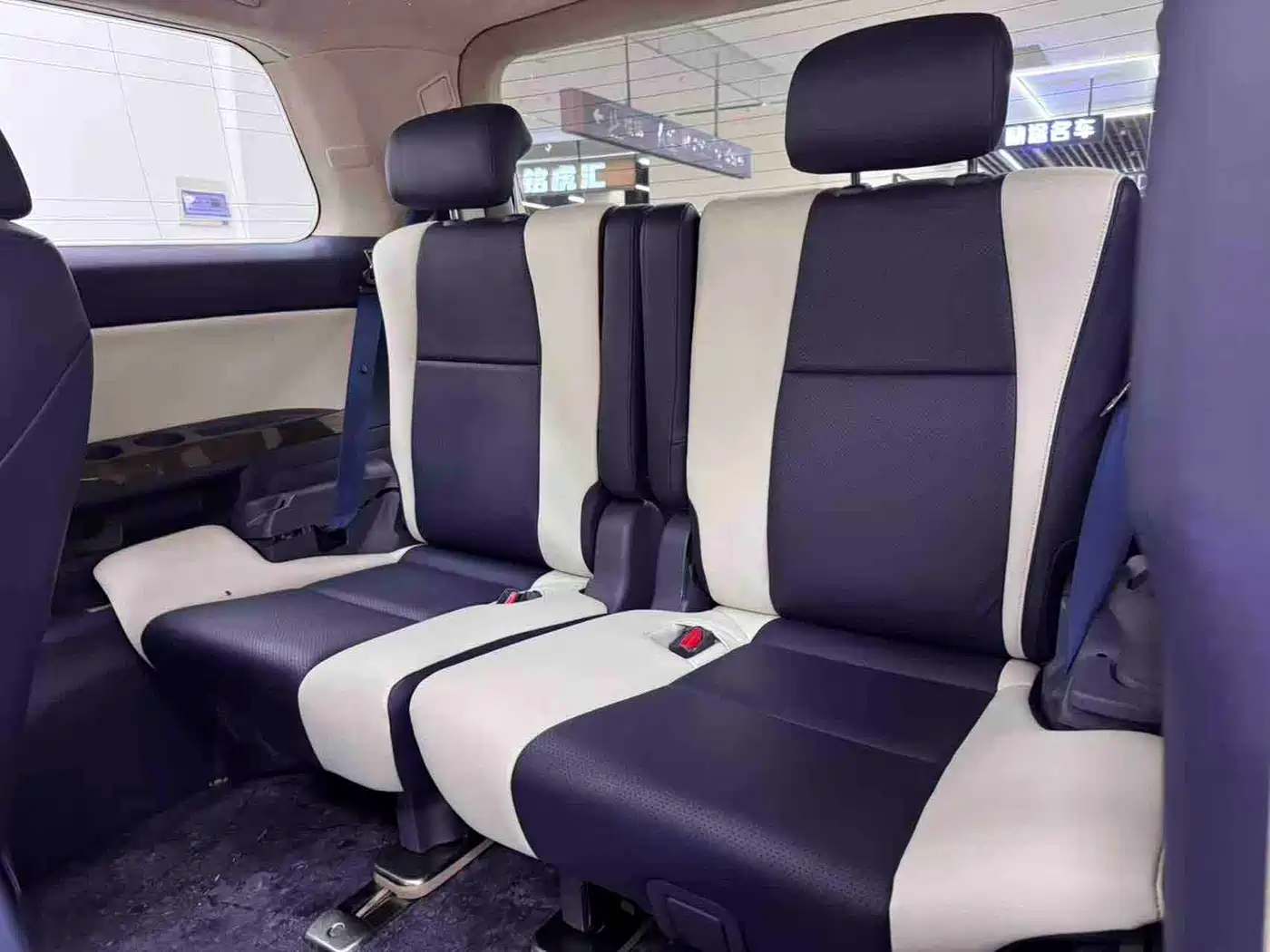 Toyota Alphard 2012 3.5L Luxury Edition фото 13