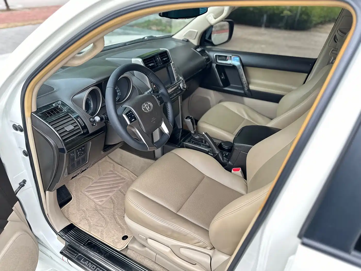 Toyota Prado (Import) 2010 2.7L Automatic Standard фото 6