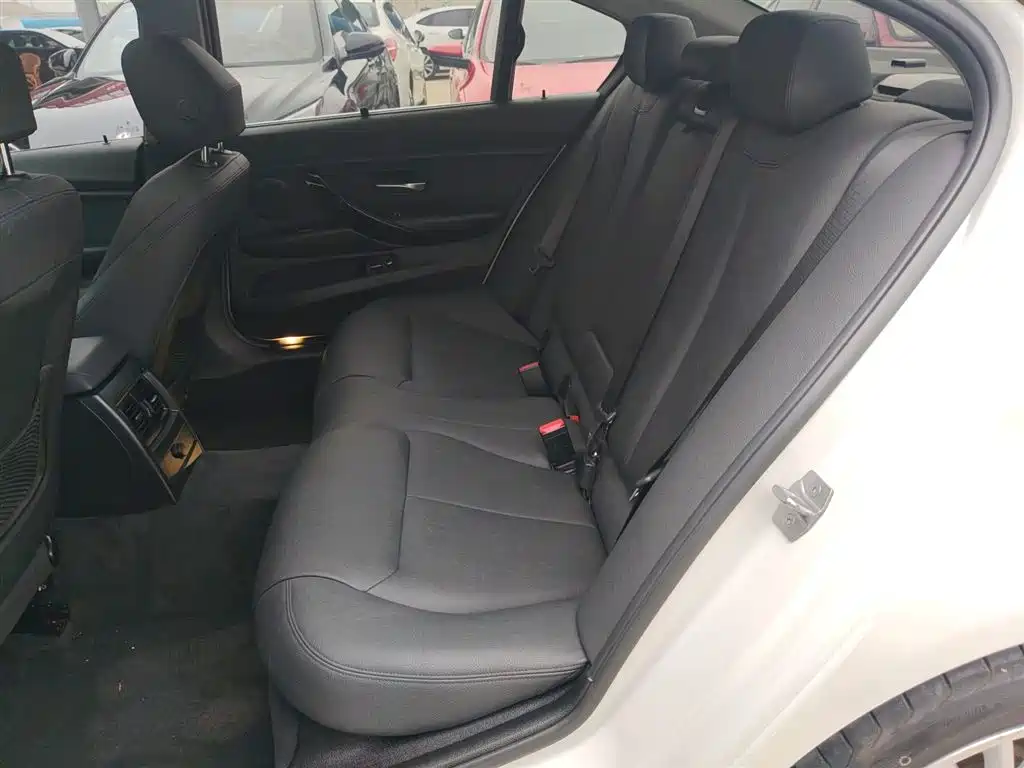 BMW 3 Series 2018 320Li Fashion Style фото 17