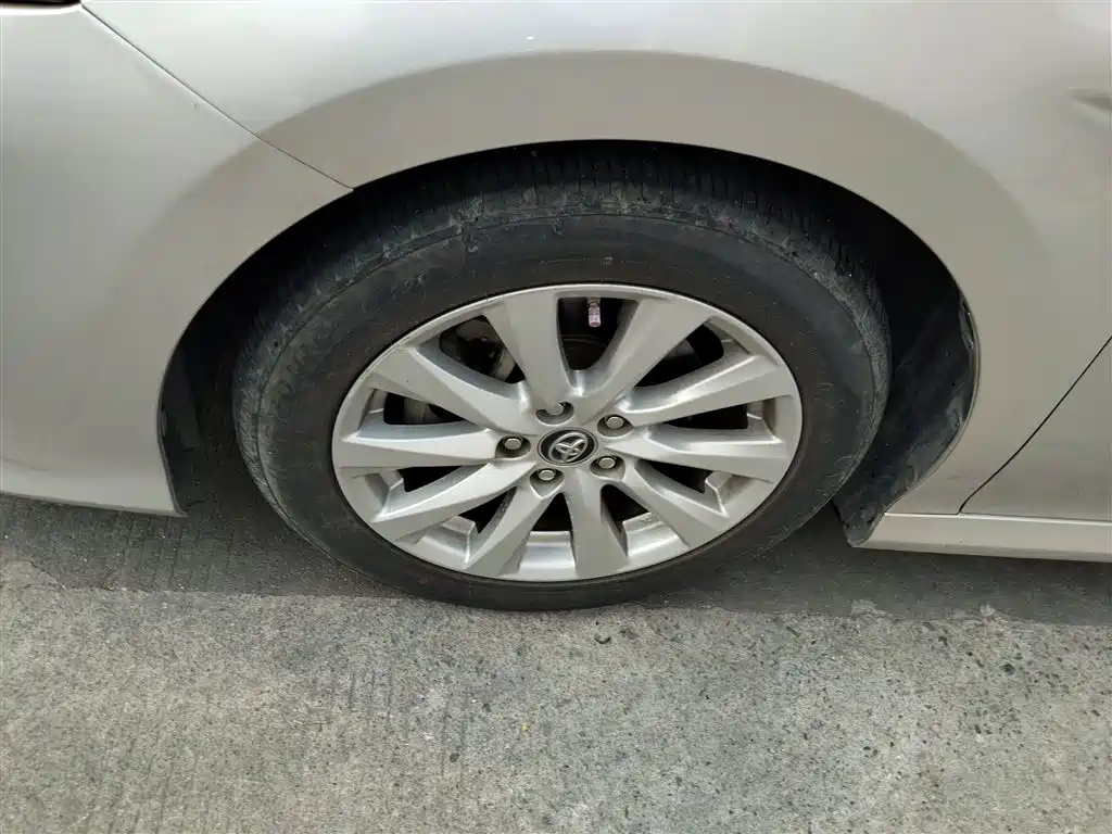 Toyota Camry 2018 2.0G Luxury Edition фото 23