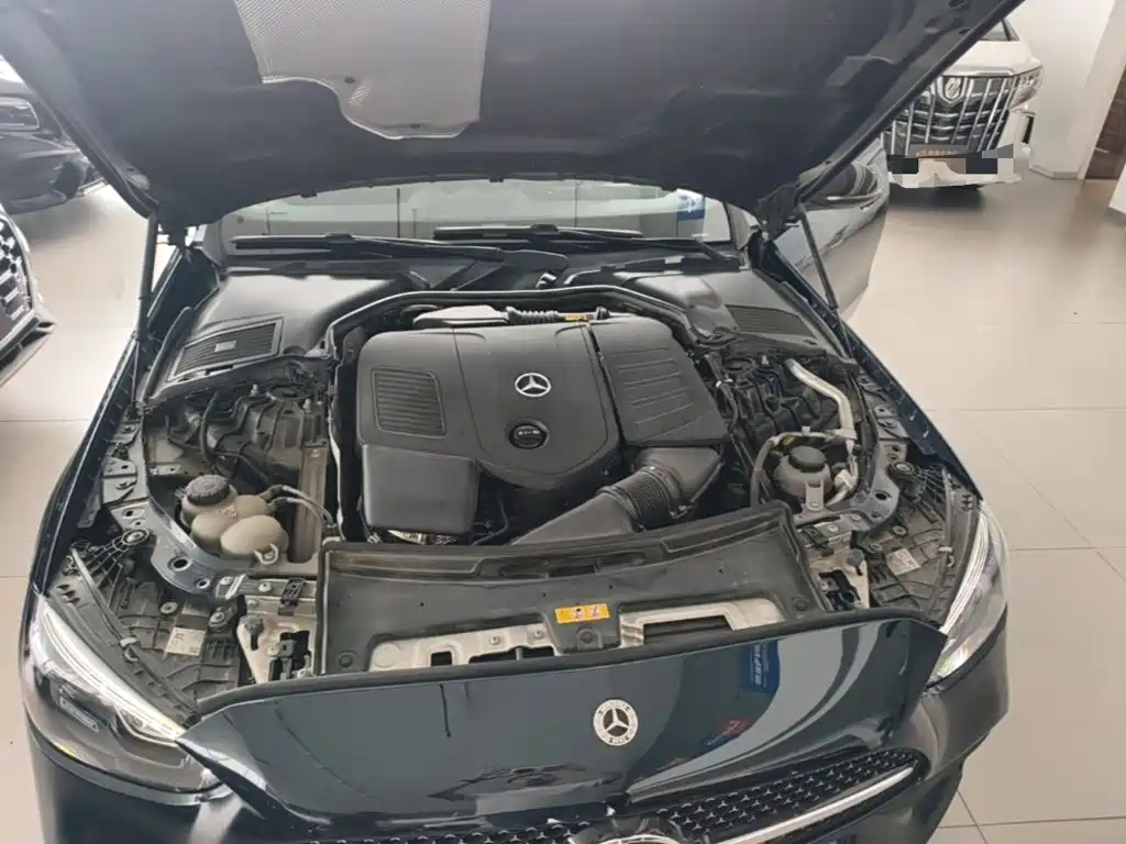 Фото 20 - Mercedes-Benz C-Class