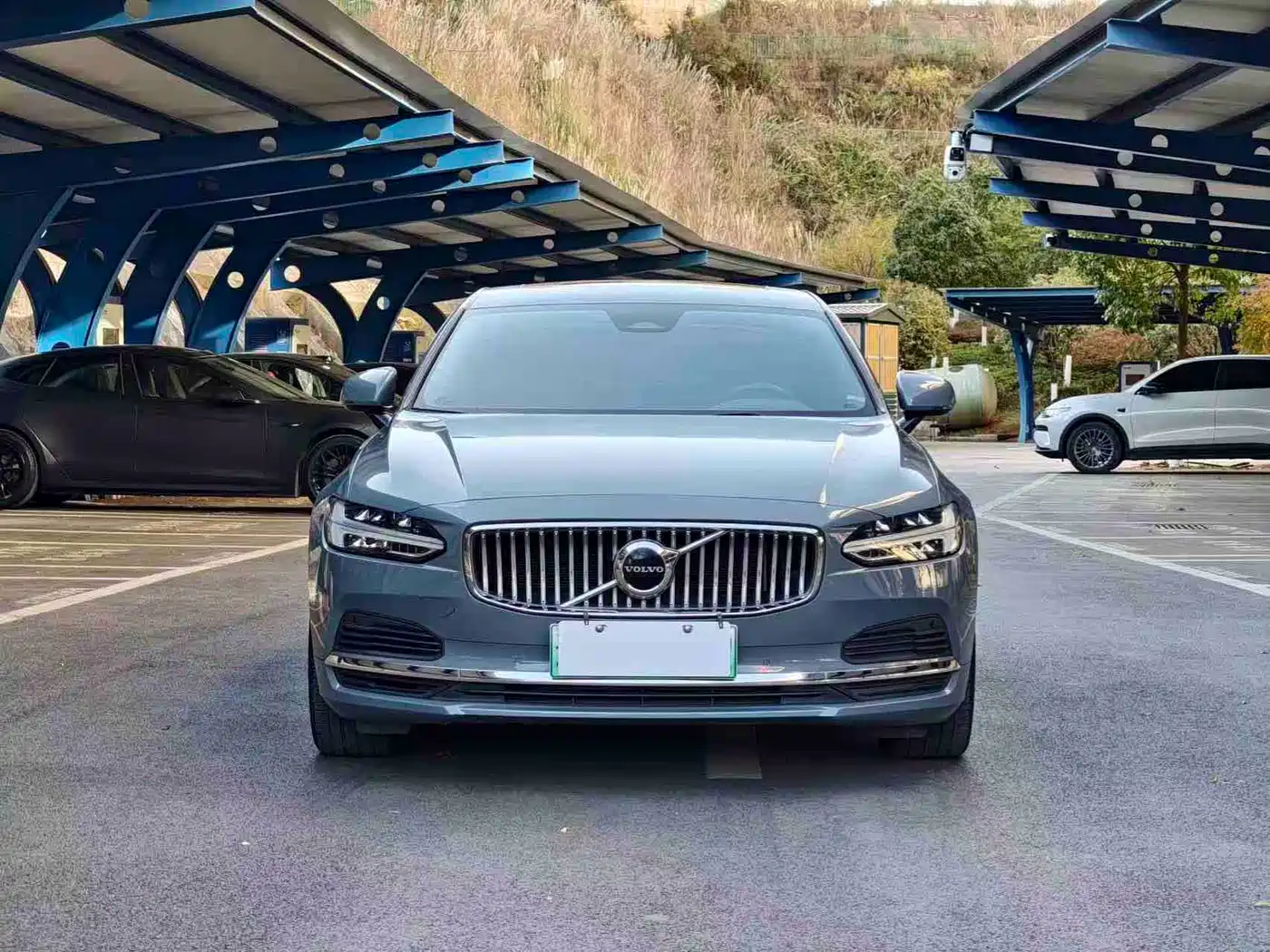 VOLVO S90 PLUG-IN HYBRID