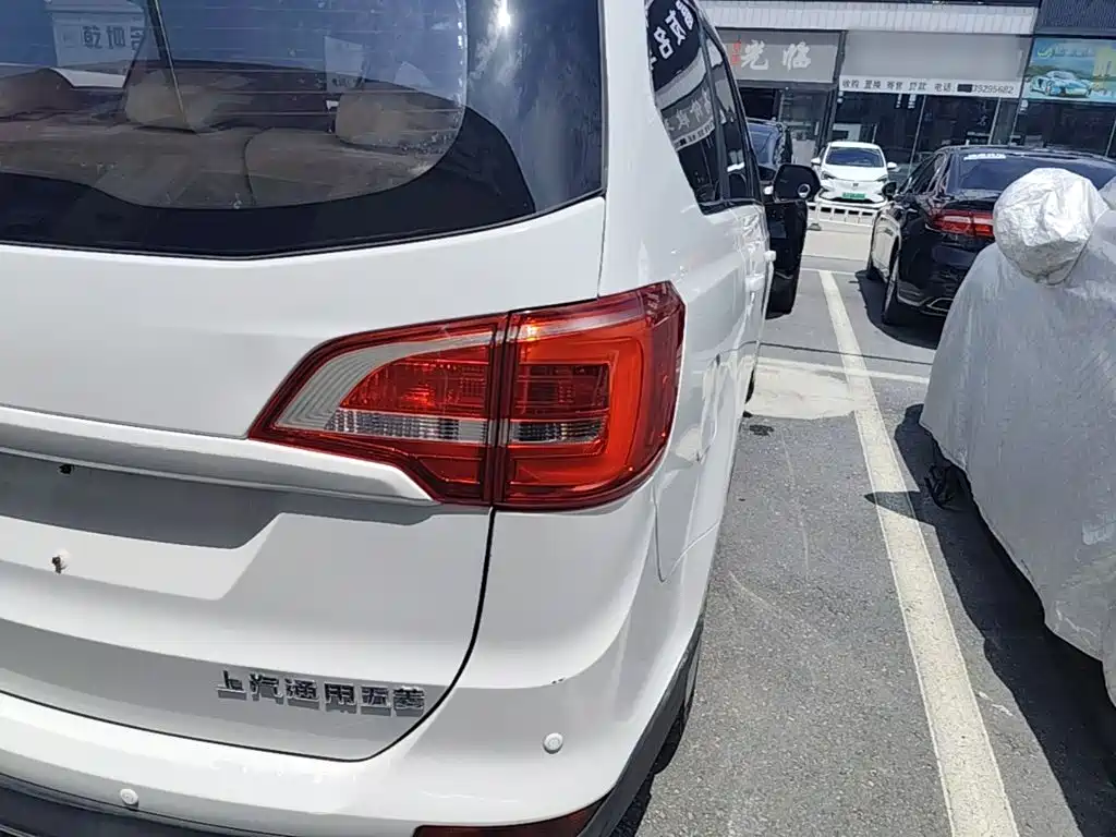 Фото 8 - Baojun 730