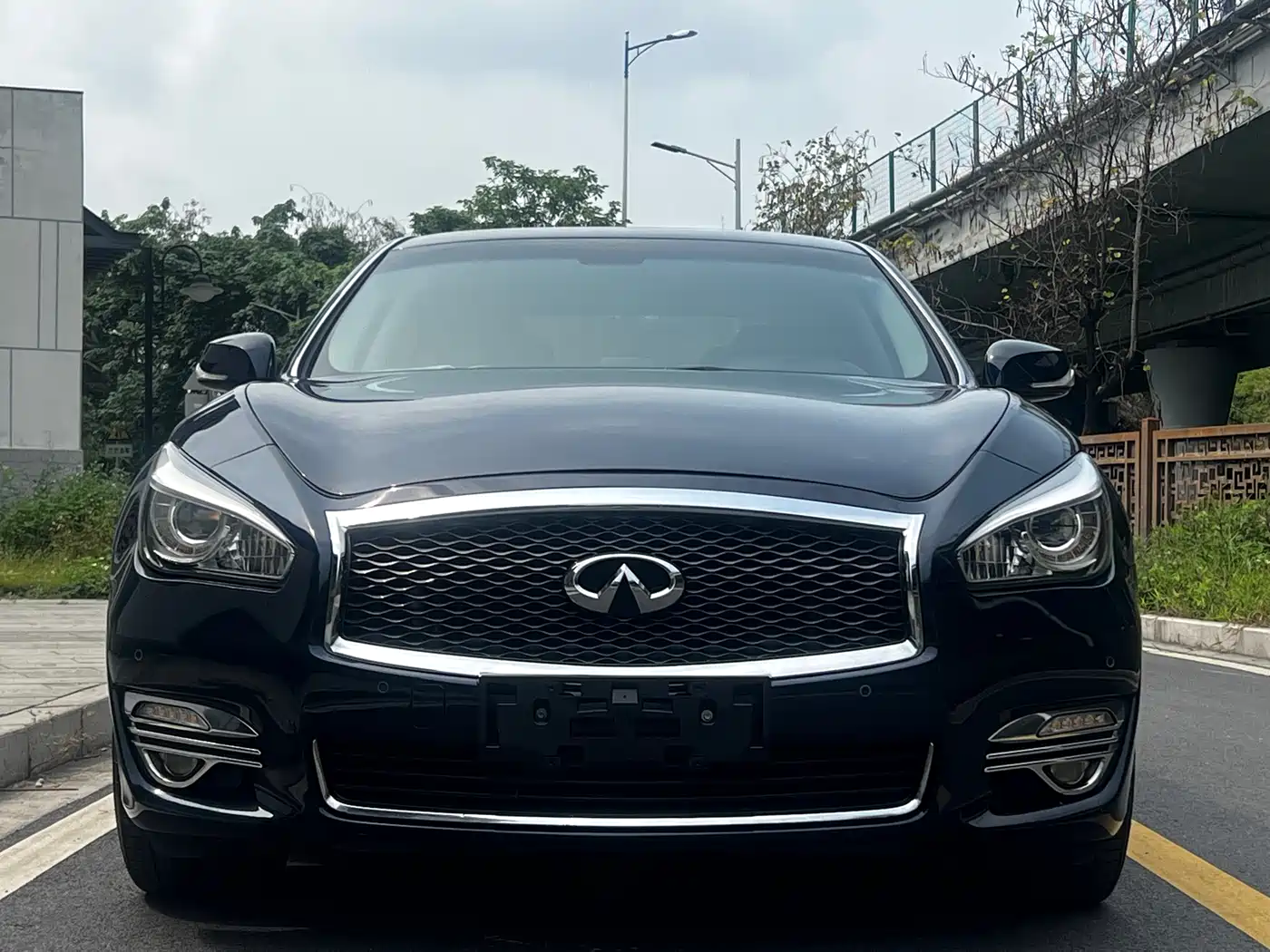 Infiniti Q70 2015 Q70L 2.5L Enjoyment Edition фото 6