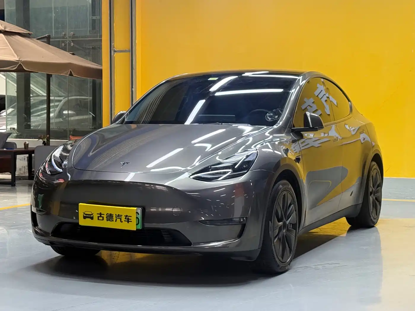 Tesla Model Y 2021