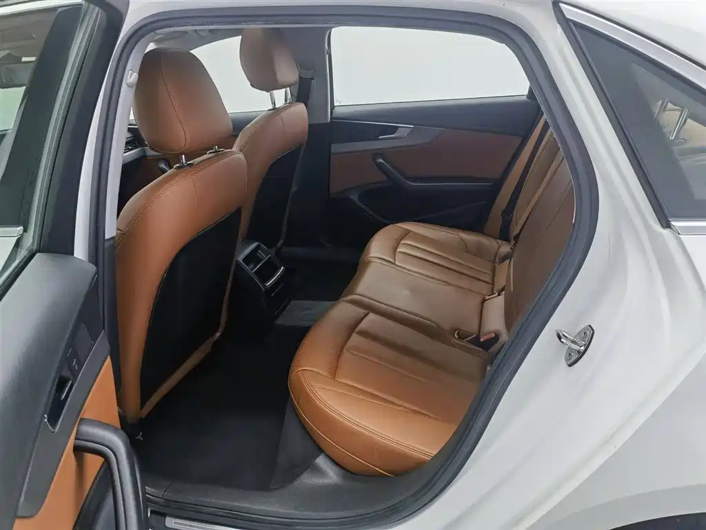 Audi A4L 2018 30th Anniversary 40 TFSI Progressive фото 15