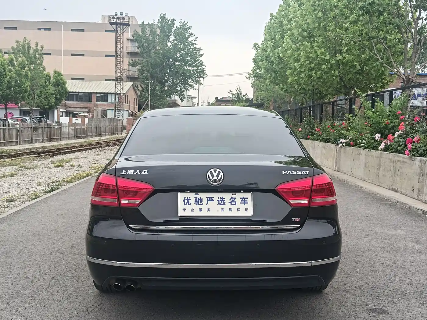 Volkswagen Passat 2014 1.8TSI DSG Executive Navigation Edition фото 8