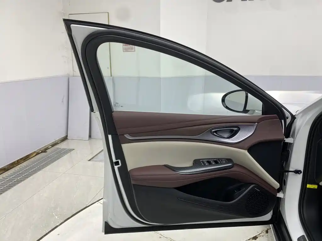 BYD Seal 2025 2023 DM-i 1.5T 121km Flagship
