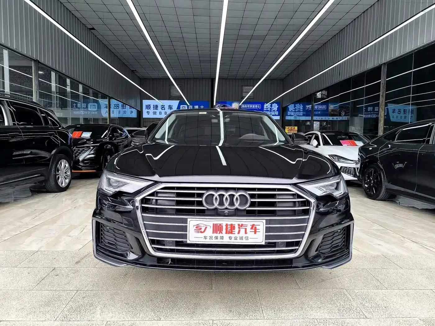 Audi A6L 2021 40 TFSI Luxury Sport фото 2