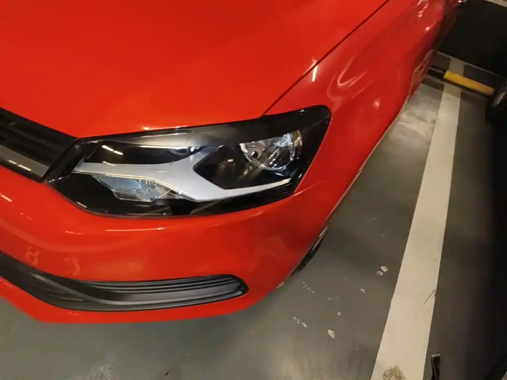 Volkswagen Polo 2016 1.4L Automatic Trend фото 24