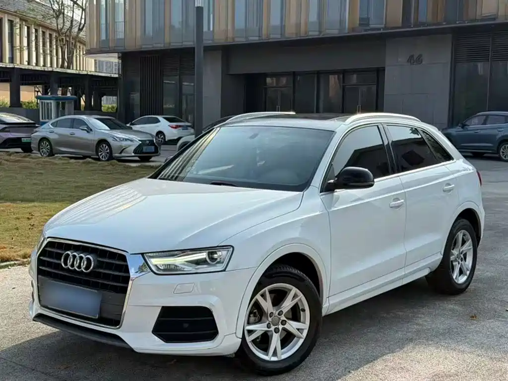 Фото 1 - Audi Q3