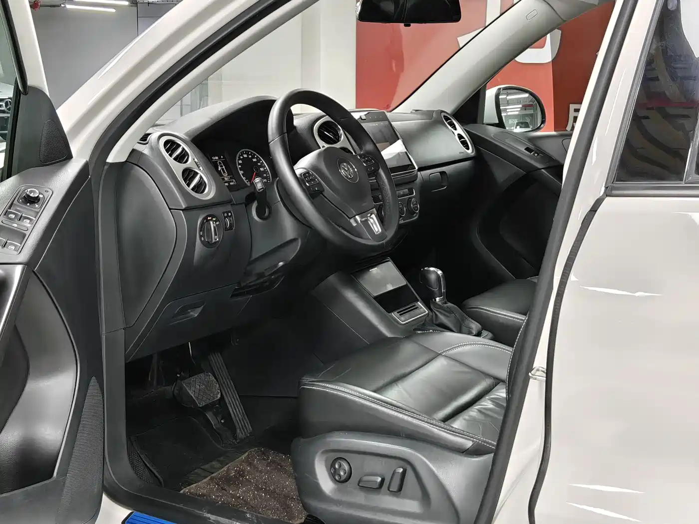 Volkswagen Tiguan 2017 300TSI Automatic 2WD Silk Road Fashion Edition фото 9