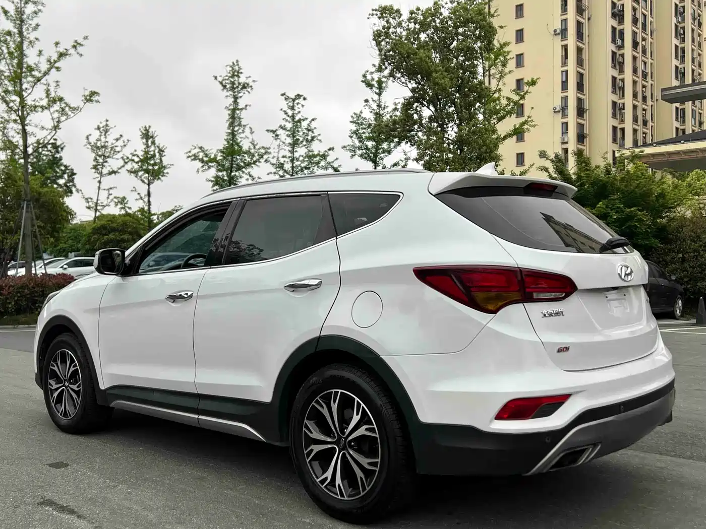 Hyundai Santa Fe 2017 2.4L Automatic 2WD Intelligent 5-Seater фото 13