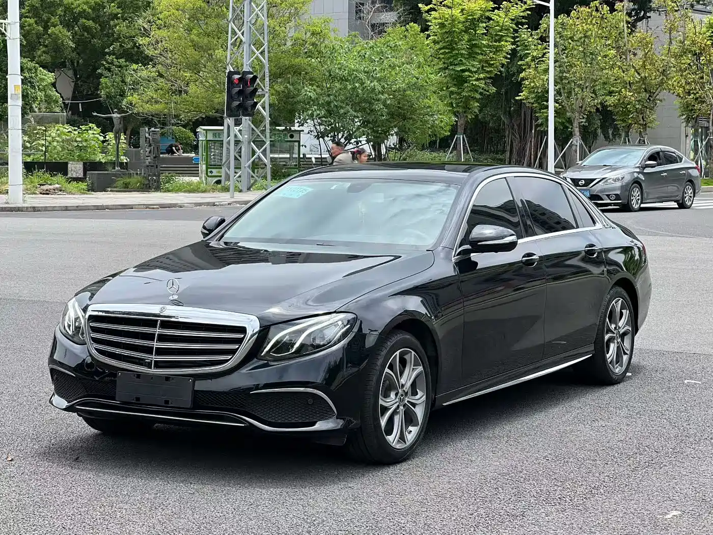 Mercedes-Benz E-Class 2020 E 300 L Sport Fashion Model
