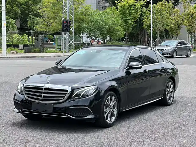 Mercedes-Benz E-Class 2020 E 300 L Sport Fashion Model