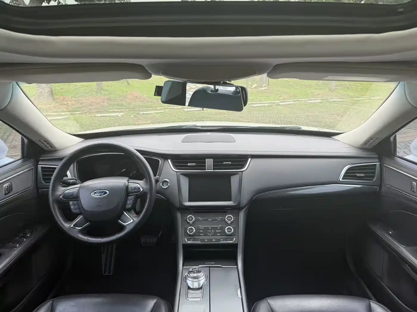 Ford Taurus 2015 EcoBoost 325 V6 Fashion фото 6