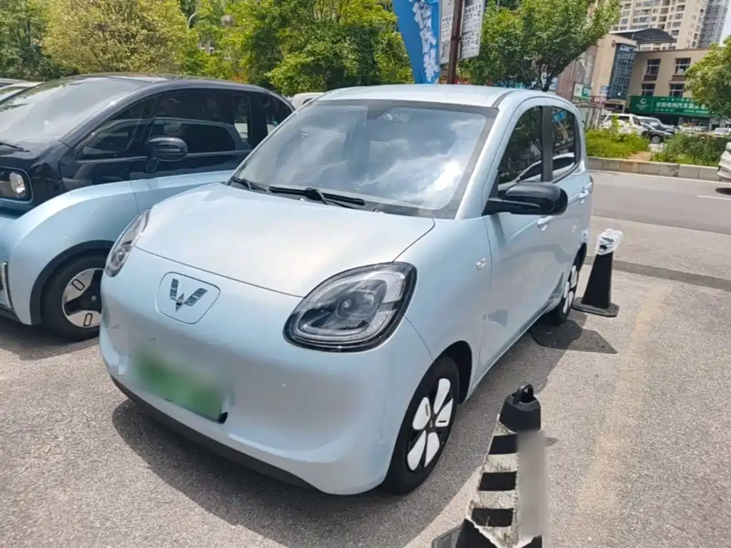 Wuling Motors Hongguang MINIEV 2025 4-Door Advanced